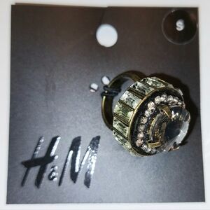 H&M Ring Chunky Rhinestone Cocktail Sparkly Statement